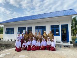 Pasca Terbakar, PTPN IV PalmCo Langsung Bangun Kembali Gedung Sekolah di Rokan Hulu